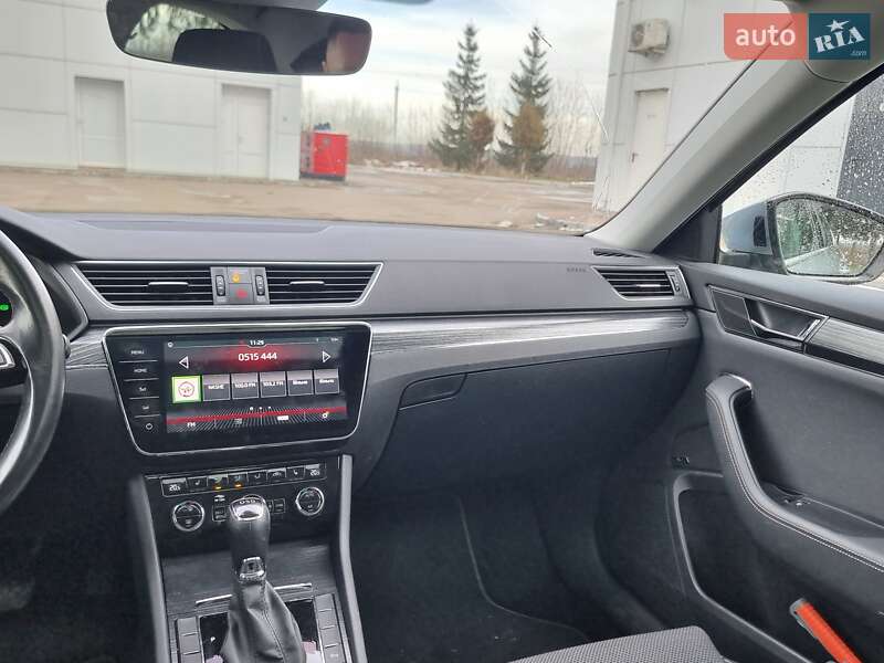 Лифтбек Skoda Superb 2020 в Коломые