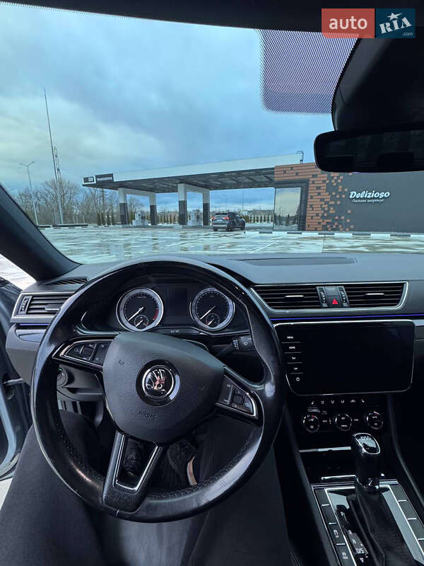Лифтбек Skoda Superb 2019 в Звягеле