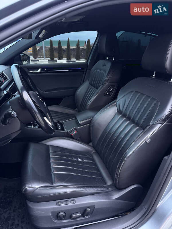 Лифтбек Skoda Superb 2019 в Звягеле