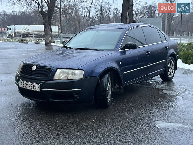 Ліфтбек Skoda Superb 2003 в Дніпрі