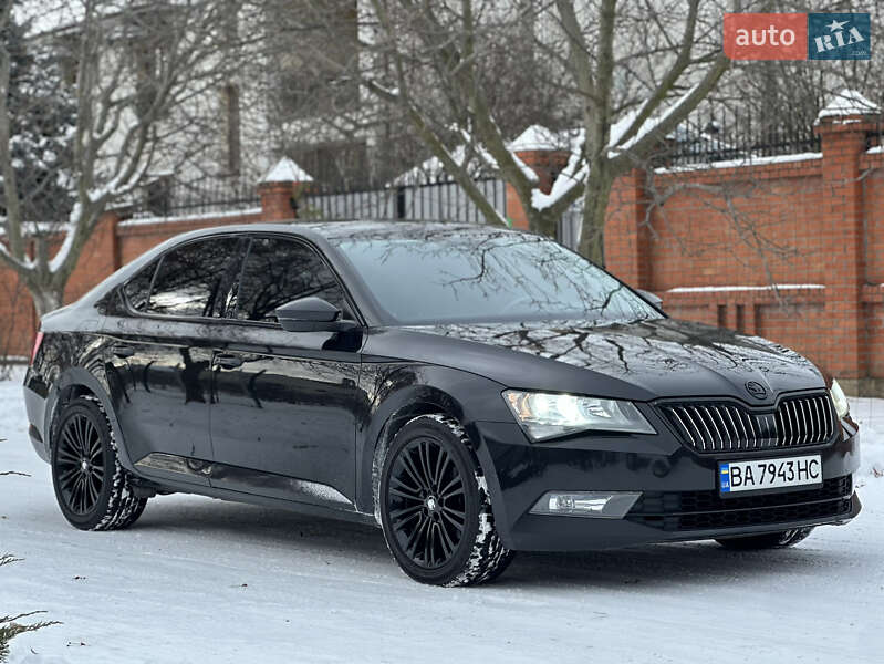 Ліфтбек Skoda Superb 2015 в Дніпрі фото 3 Ліфтбек Skoda Superb 2015 в Дніпрі