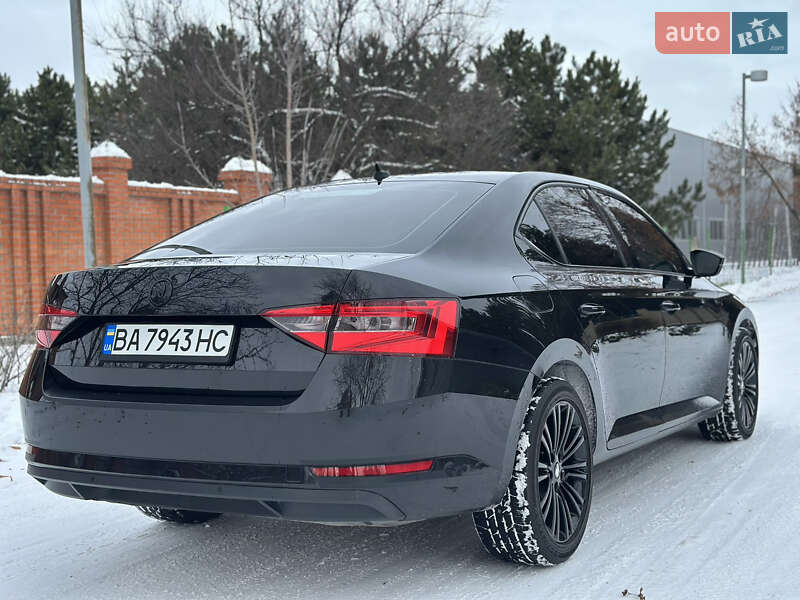 Ліфтбек Skoda Superb 2015 в Дніпрі фото 8 Ліфтбек Skoda Superb 2015 в Дніпрі