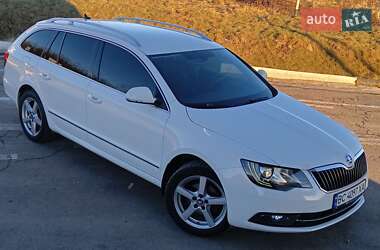 Универсал Skoda Superb 2015 в Дрогобыче