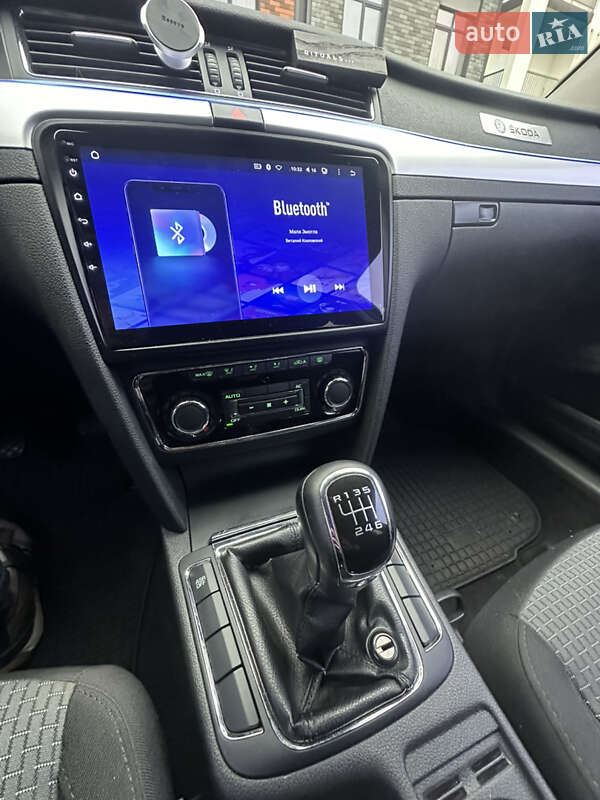 Лифтбек Skoda Superb 2010 в Киеве