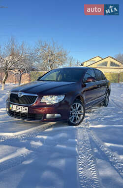 Лифтбек Skoda Superb 2009 в Смеле