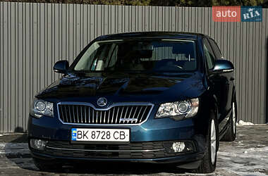 Ліфтбек Skoda Superb 2014 в Смизі