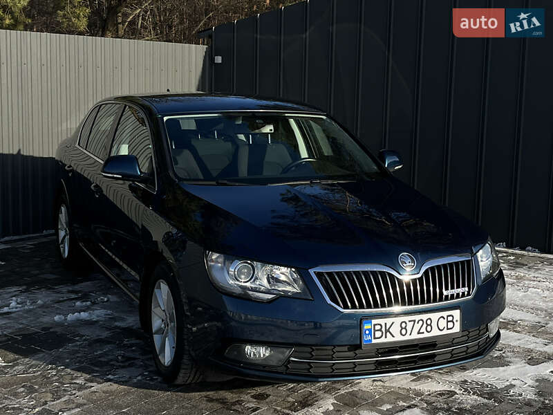 Лифтбек Skoda Superb 2014 в Смыге