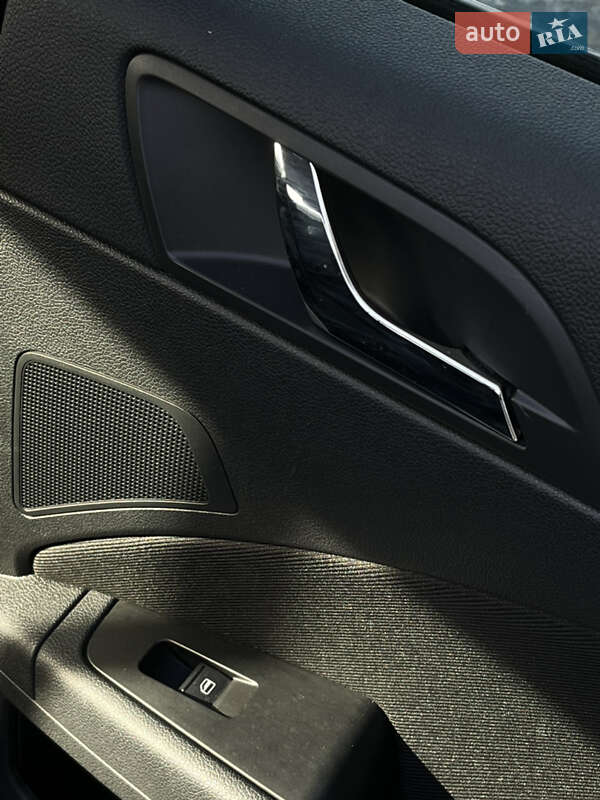 Лифтбек Skoda Superb 2014 в Смыге