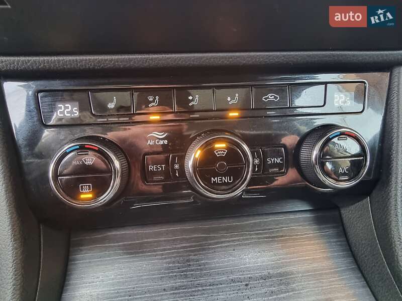 Лифтбек Skoda Superb 2020 в Коломые