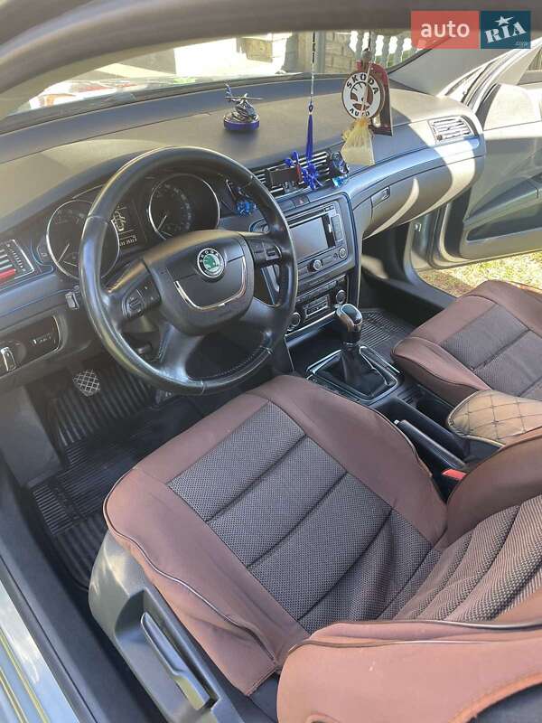 Ліфтбек Skoda Superb 2012 в Жовкві