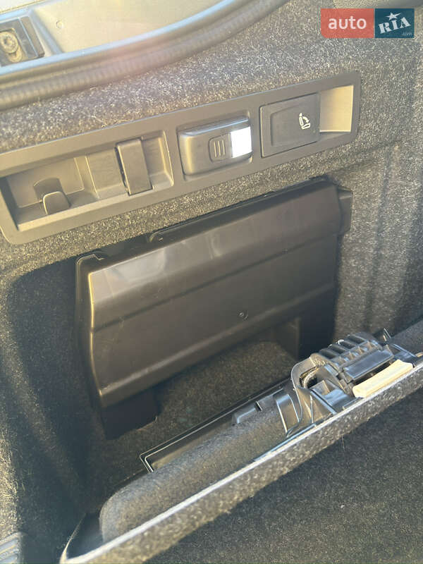 Лифтбек Skoda Superb 2015 в Дрогобыче