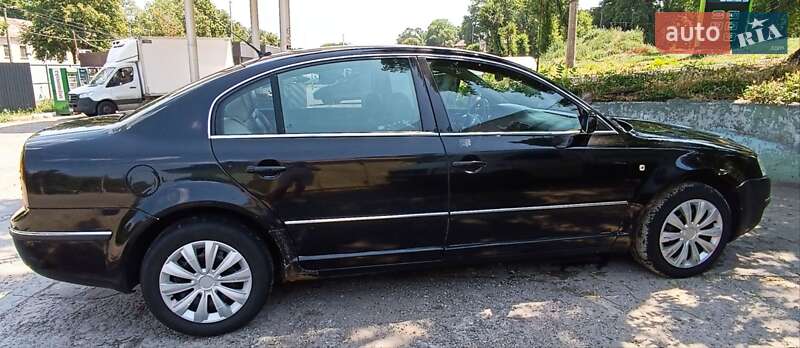 Лифтбек Skoda Superb 2002 в Каменском