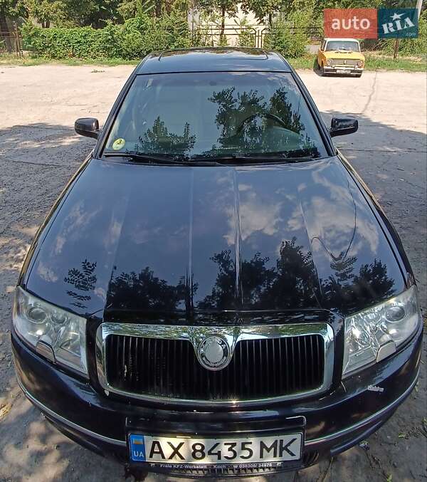 Лифтбек Skoda Superb 2002 в Каменском