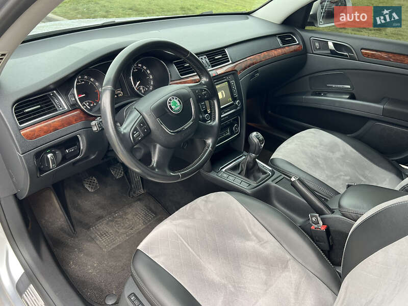 Ліфтбек Skoda Superb 2012 в Миколаєві