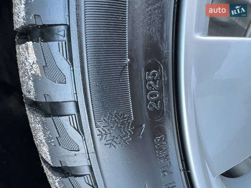 Лифтбек Skoda Superb 2022 в Ровно