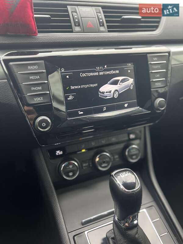 Лифтбек Skoda Superb 2015 в Запорожье