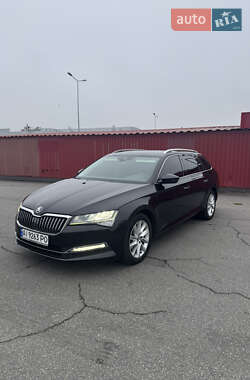 Универсал Skoda Superb 2020 в Киеве