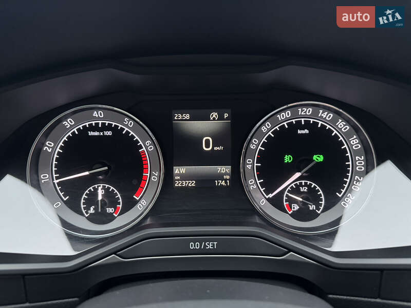 Универсал Skoda Superb 2020 в Киеве