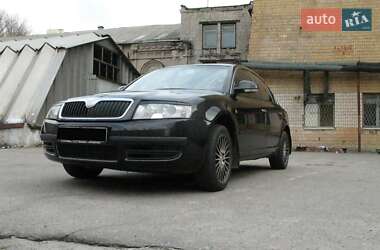 Лифтбек Skoda Superb 2006 в Днепре