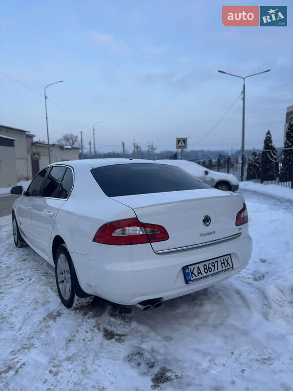 Лифтбек Skoda Superb 2013 в Харькове