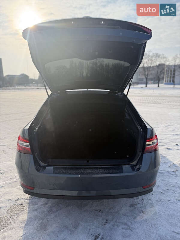 Лифтбек Skoda Superb 2018 в Черкассах