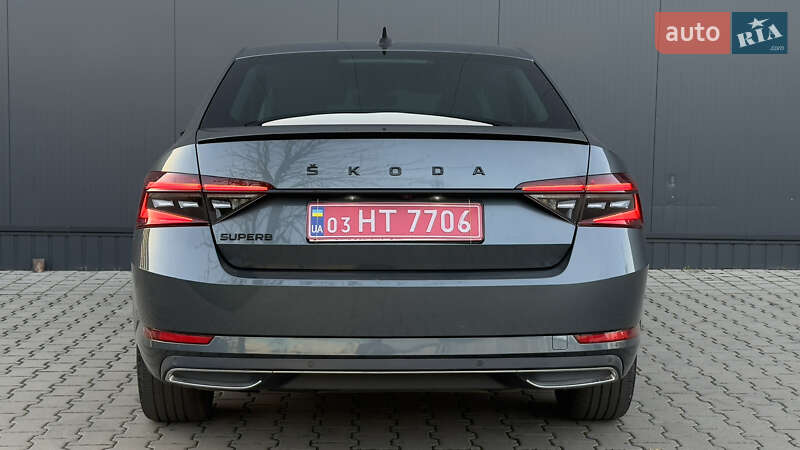 Лифтбек Skoda Superb 2022 в Мукачево