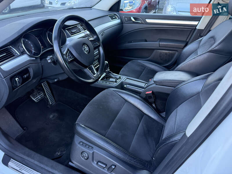 Универсал Skoda Superb 2015 в Ровно