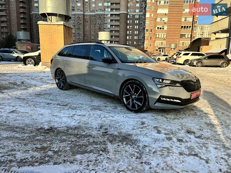 Универсал Skoda Superb 2021 в Киеве