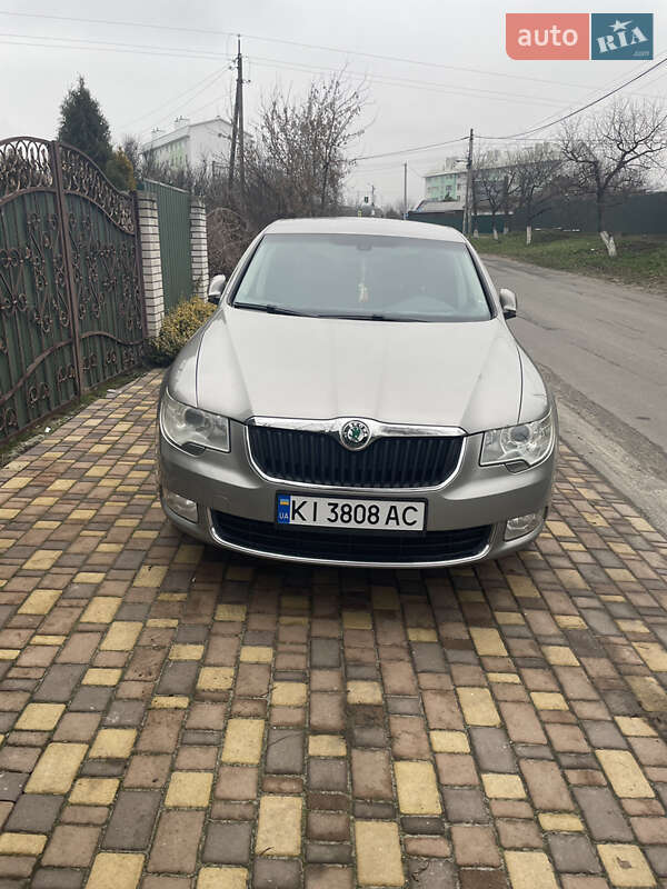 Лифтбек Skoda Superb 2012 в Киеве