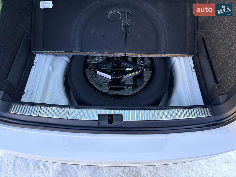 Универсал Skoda Superb 2017 в Нововолынске фото 17 Универсал Skoda Superb 2017 в Нововолынске