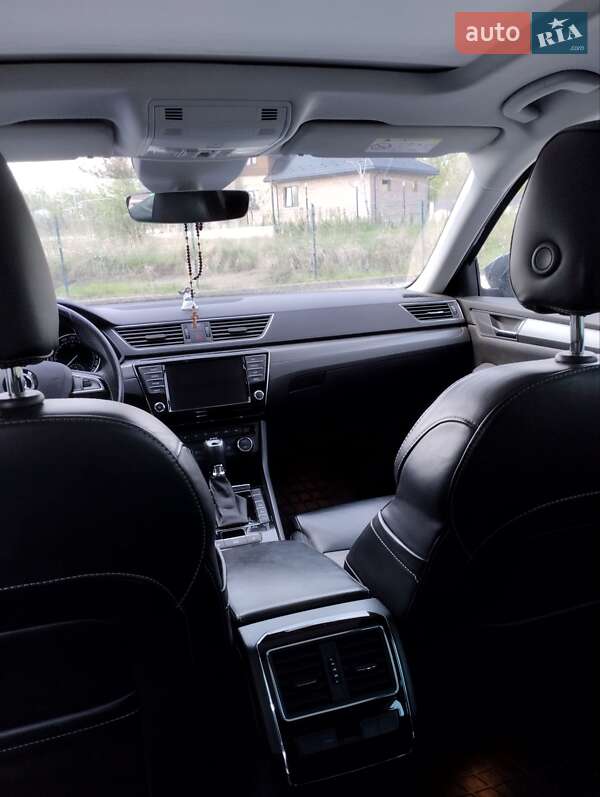 Универсал Skoda Superb 2016 в Дрогобыче