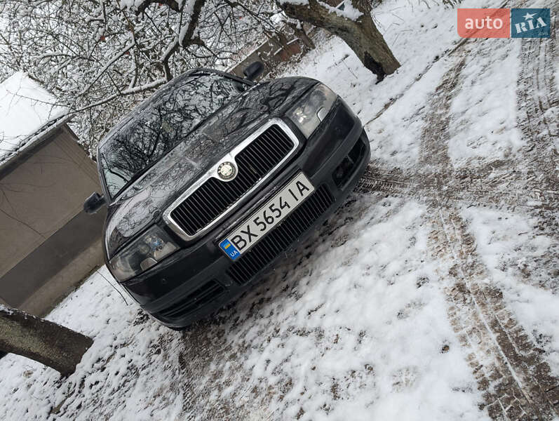 Лифтбек Skoda Superb 2005 в Черновцах