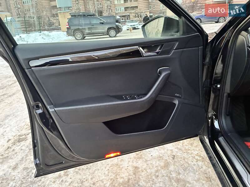 Универсал Skoda Superb 2021 в Киеве