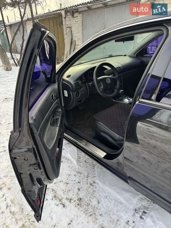 Лифтбек Skoda Superb 2005 в Черкассах