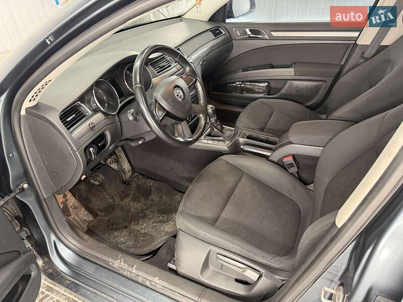 Лифтбек Skoda Superb 2014 в Киеве фото 12 Лифтбек Skoda Superb 2014 в Киеве