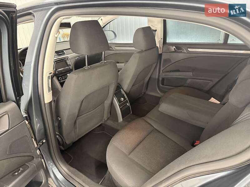 Лифтбек Skoda Superb 2014 в Киеве фото 14 Лифтбек Skoda Superb 2014 в Киеве