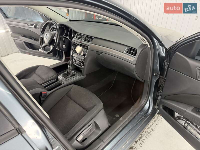 Лифтбек Skoda Superb 2014 в Киеве фото 15 Лифтбек Skoda Superb 2014 в Киеве