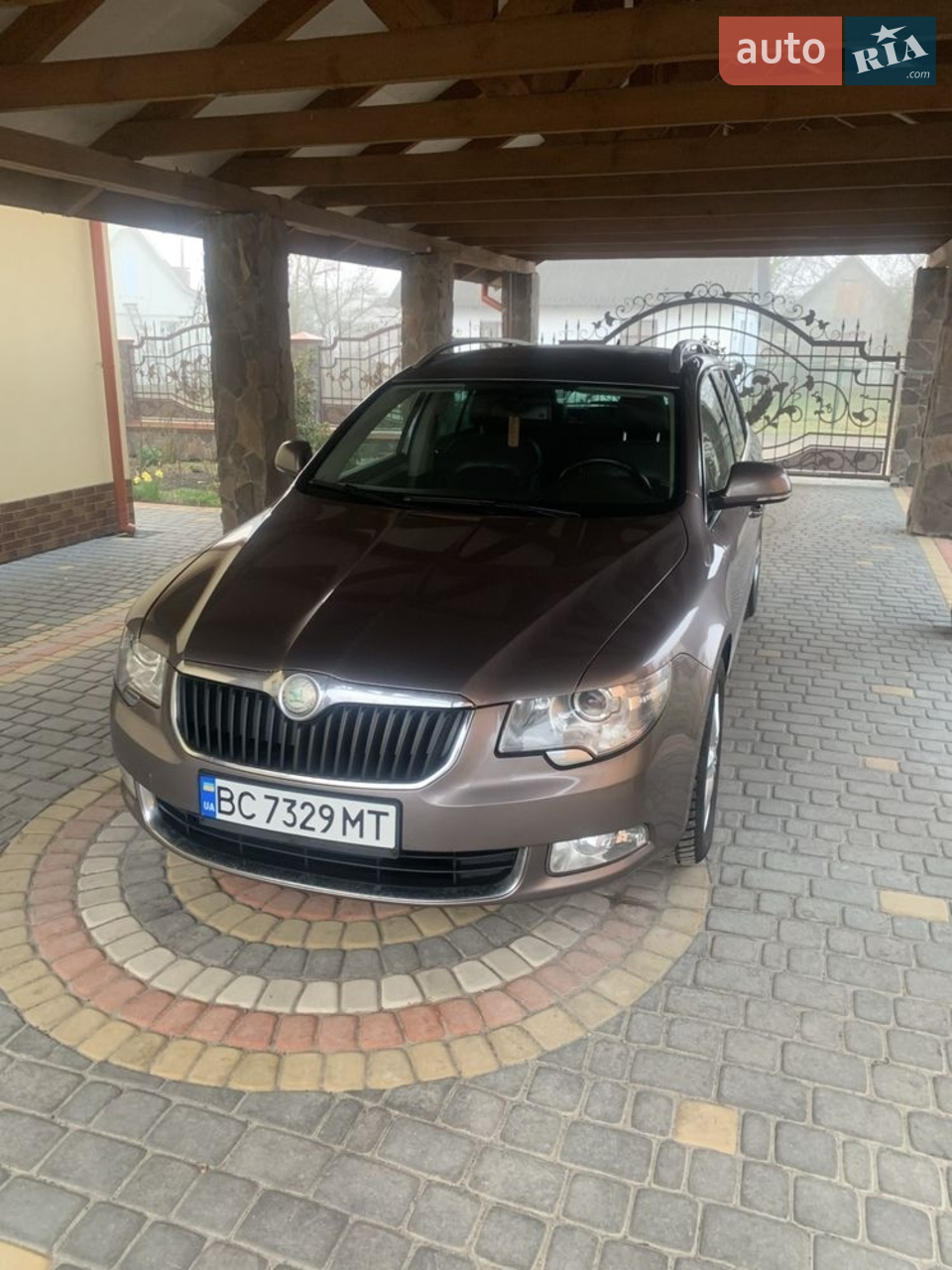 2010 Skoda Superb - мініатюра 22
