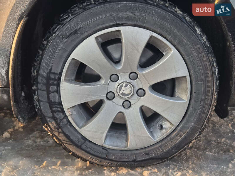 Лифтбек Skoda Superb 2013 в Киеве фото 11 Лифтбек Skoda Superb 2013 в Киеве