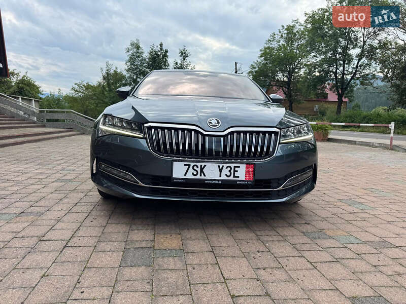Лифтбек Skoda Superb 2020 в Надворной