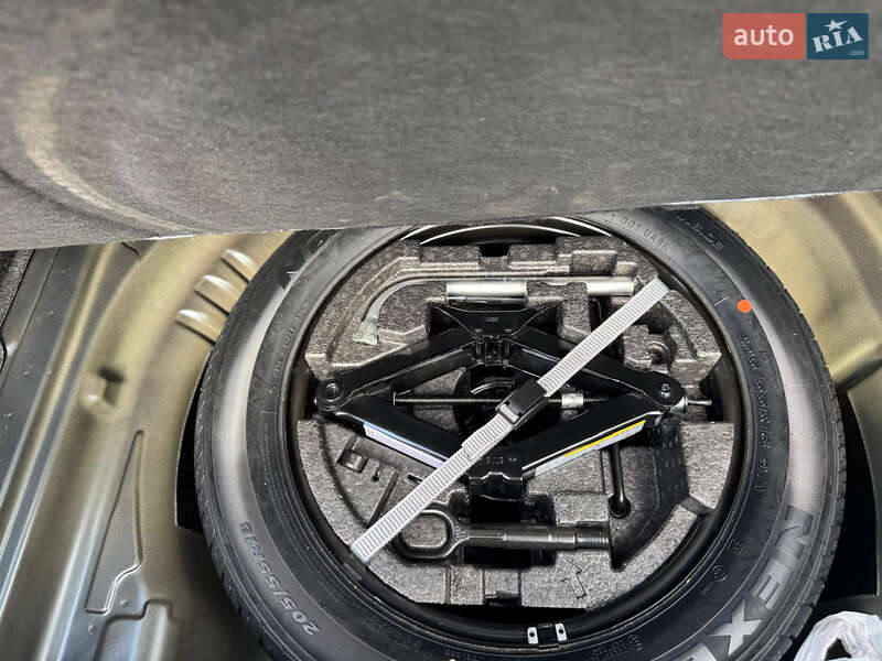 Лифтбек Skoda Superb 2020 в Надворной