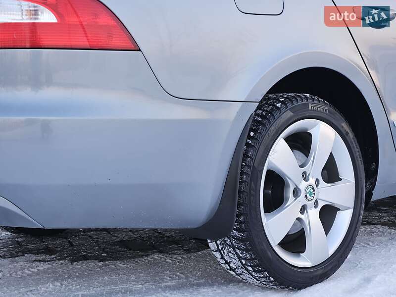 Лифтбек Skoda Superb 2008 в Дрогобыче