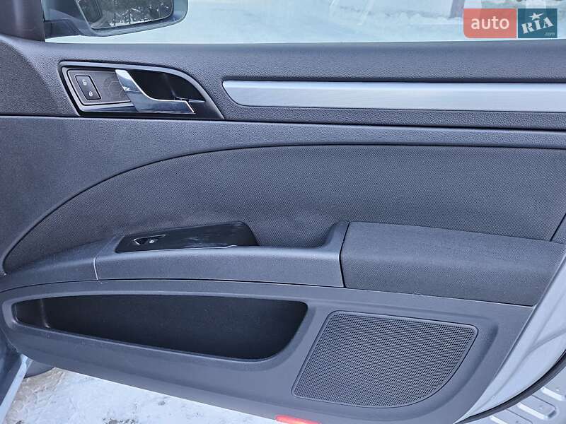 Лифтбек Skoda Superb 2008 в Дрогобыче