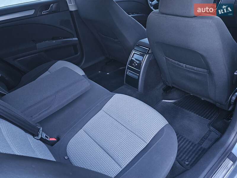 Лифтбек Skoda Superb 2008 в Дрогобыче