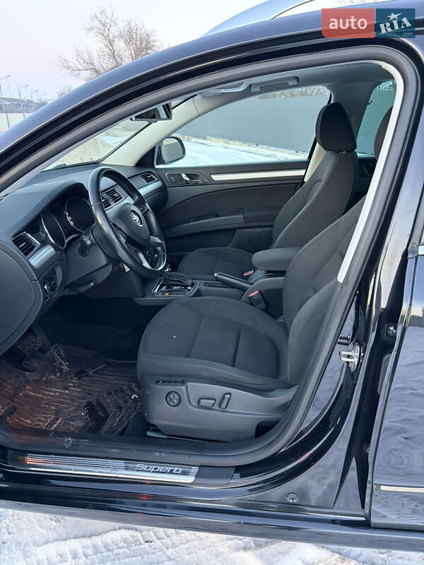 Универсал Skoda Superb 2014 в Смеле