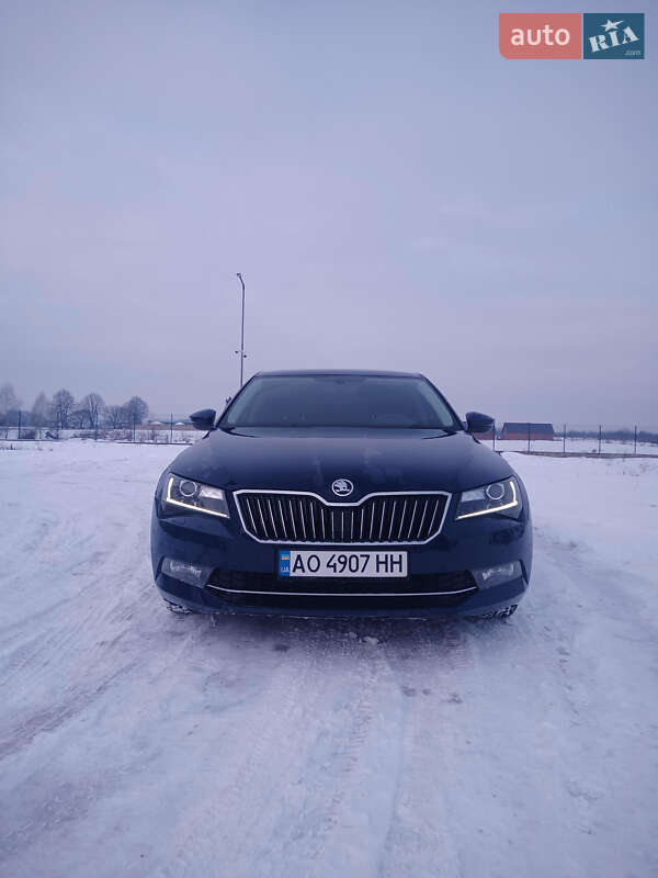 Лифтбек Skoda Superb 2016 в Тячеве фото Лифтбек Skoda Superb 2016 в Тячеве