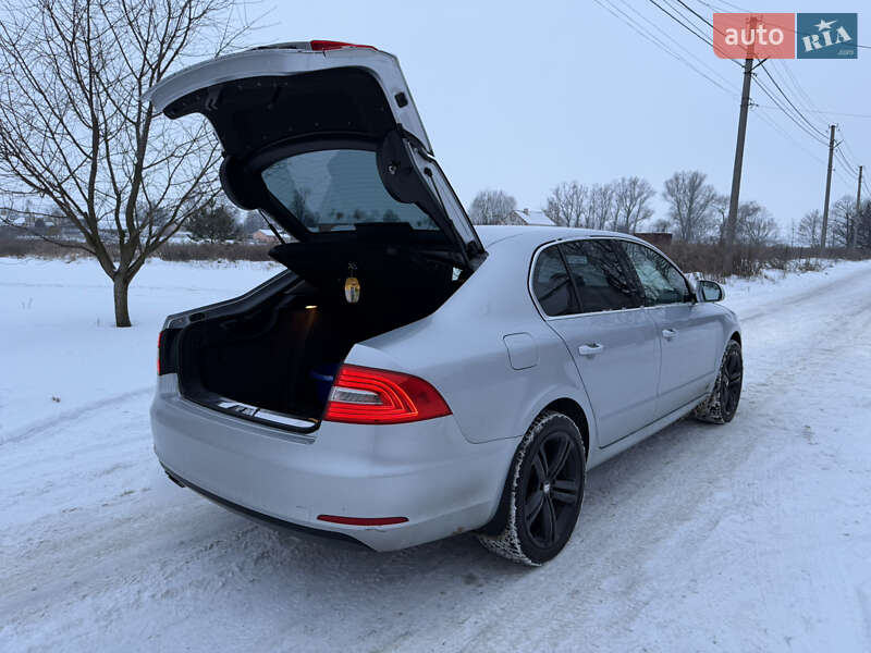 Лифтбек Skoda Superb 2013 в Киеве