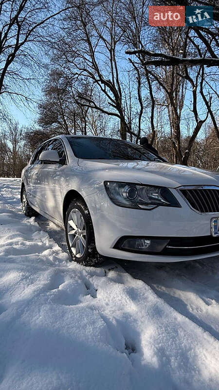 Ліфтбек Skoda Superb 2014 в Ужгороді