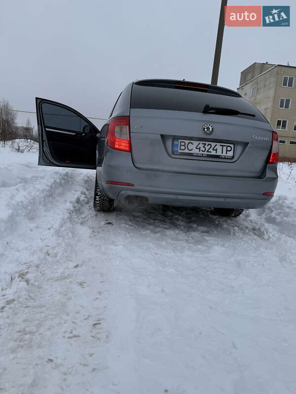 Универсал Skoda Superb 2010 в Шептицькому фото 12 Универсал Skoda Superb 2010 в Шептицькому