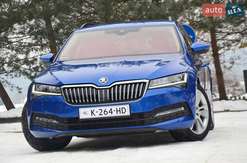 Универсал Skoda Superb 2022 в Дрогобыче